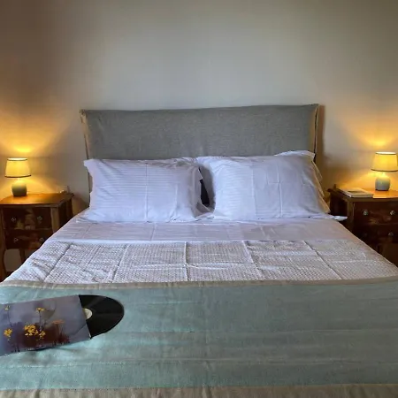Apartment 4-bdrms Bright Katouna