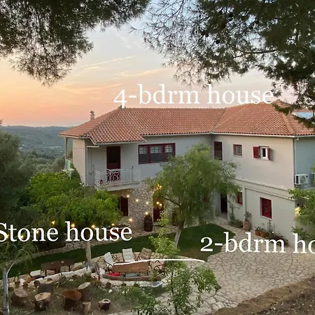 Apartment 4-bdrms Bright