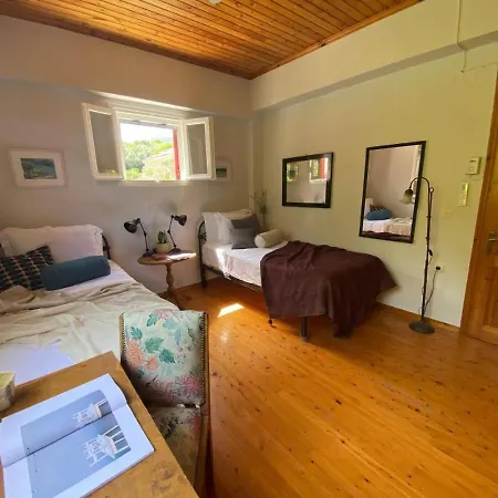 4-bdrms Bright Apartment