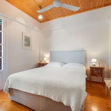 4-bdrms Bright Katouna