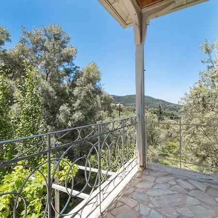 4-bdrms Bright Apartament *