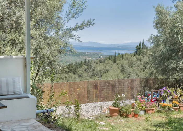 公寓 4-bdrms Bright Katouna