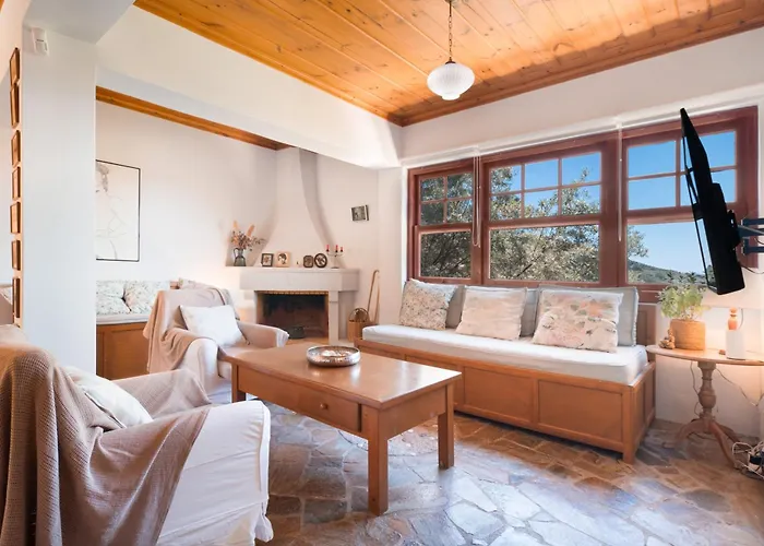 4-bdrms Bright 公寓 *